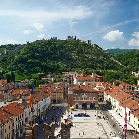 Casa Belvedere فندق مبيت وإفطار Tezze sul Brenta